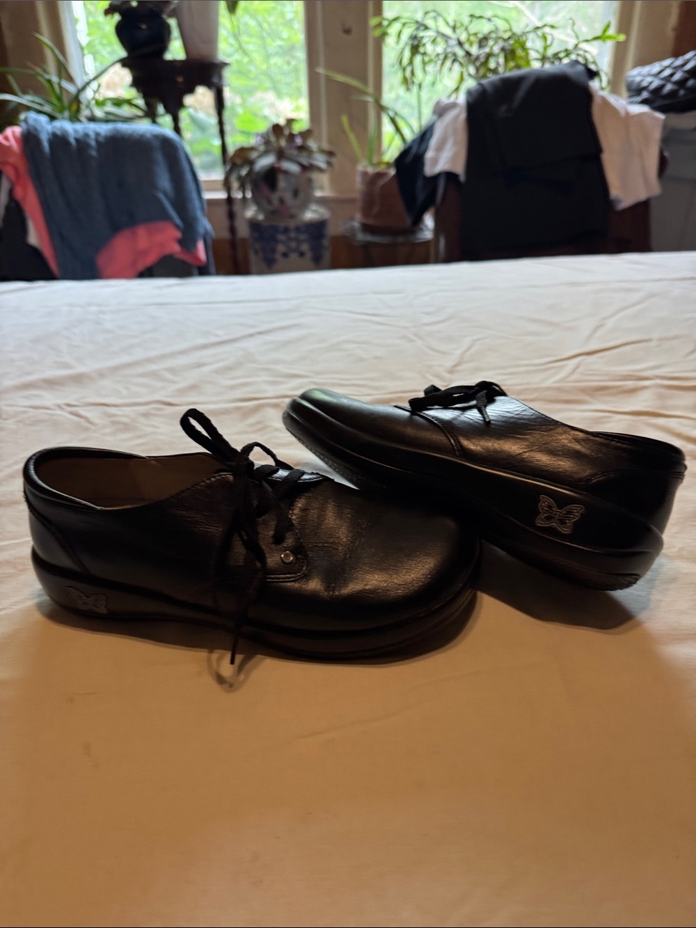 Alegria Black Leather Women's Lace-Up Oxfords with Butterfly Accent
